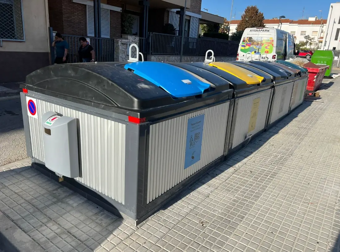Contenedores de reciclaje